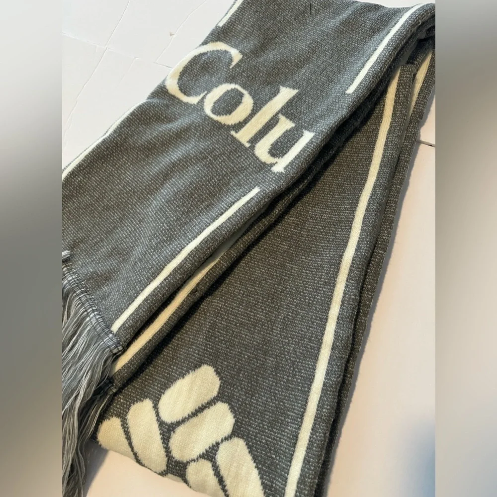 Columbia Fringed Lodge Scarf Large Logo Thick Double Sided Graphic Unisex